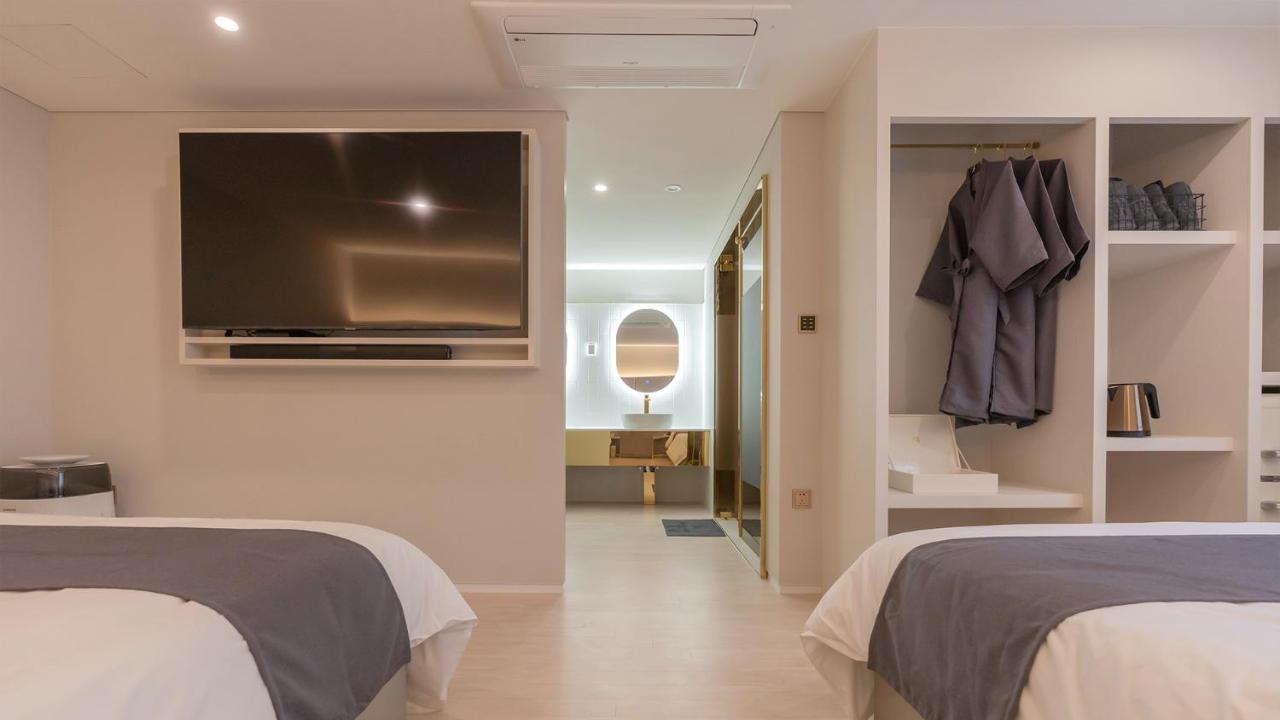 Denbasta Central Hotel Seomyeon Busan Exteriör bild