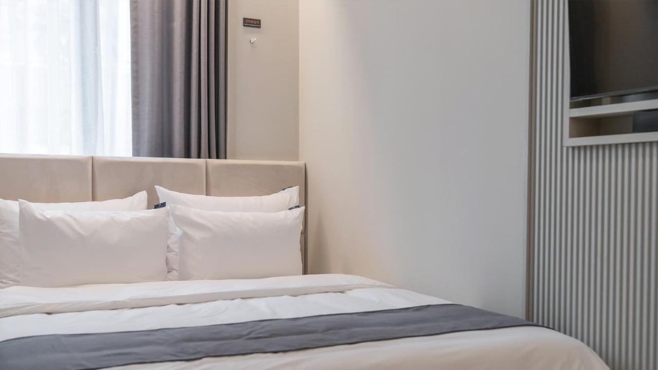 Denbasta Central Hotel Seomyeon Busan Exteriör bild